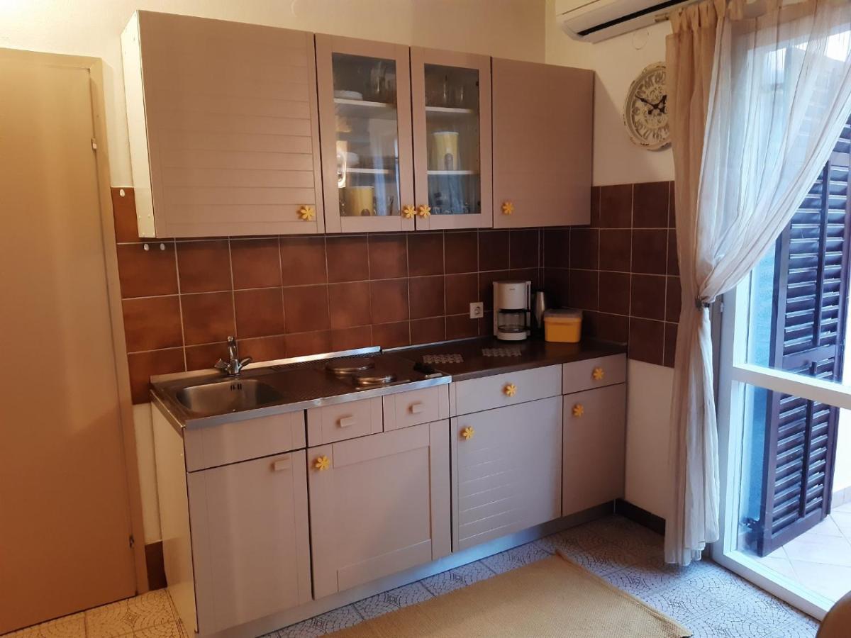 Apartment Tonci Rab Town Luaran gambar